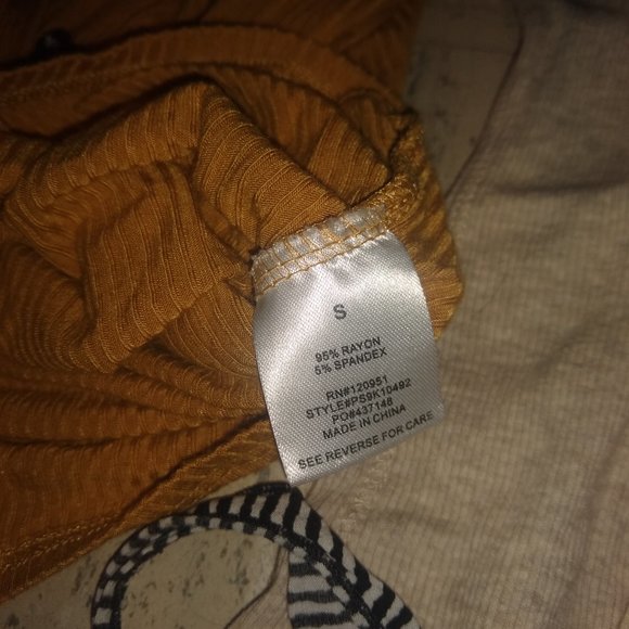 Tank Top Bundle - Picture 6 of 8